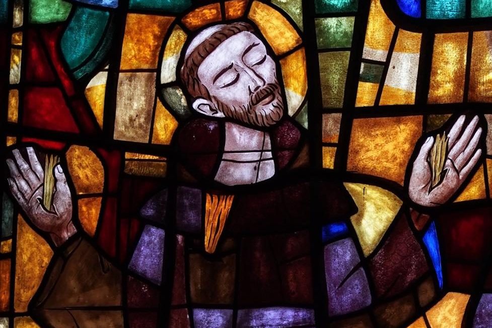 Sv. Frančišek, vitraž v baziliki Matere Usmiljenja